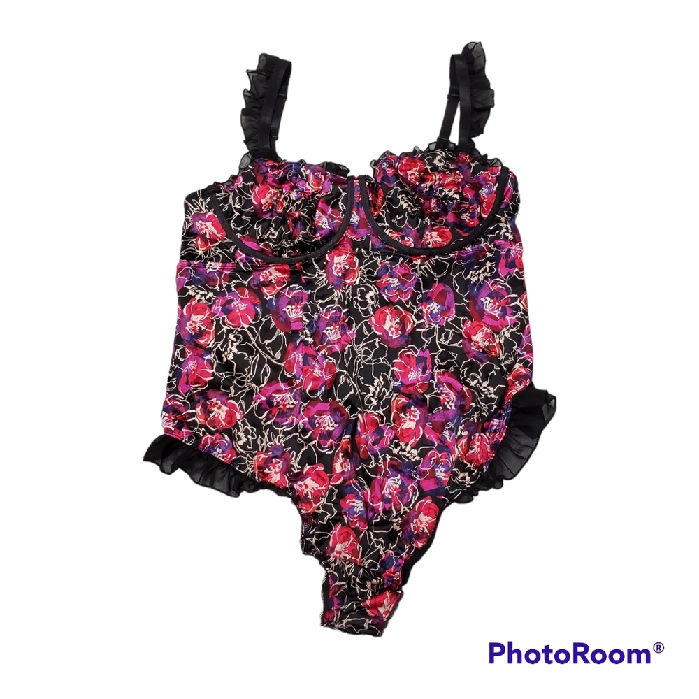Torrid size 2 black floral satin ruffle bodysuit nwt